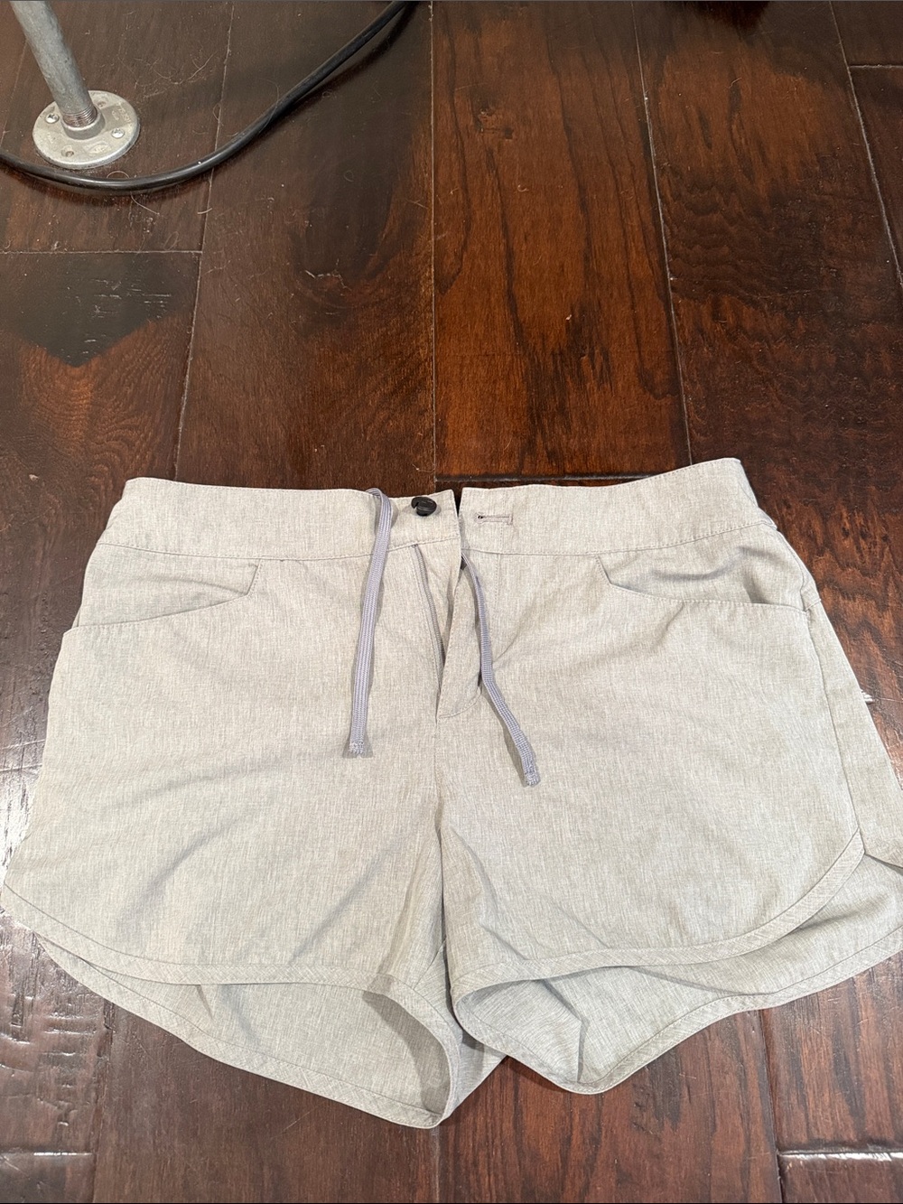 Magellan Outdoors Light Gray Women's Athletic Drawstring Shorts